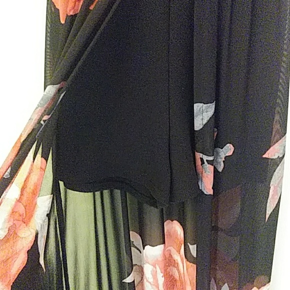 ❤Walk thru dress❤ - Picture 3 of 3